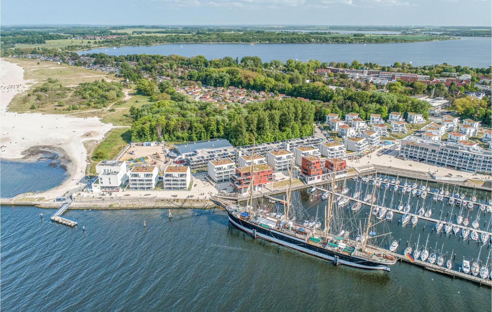 1 Bedroom Gorgeous Apartment In Luebeck Travemuende Exterior photo